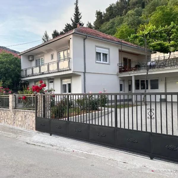 Apartment Relax, hotel in Stolac