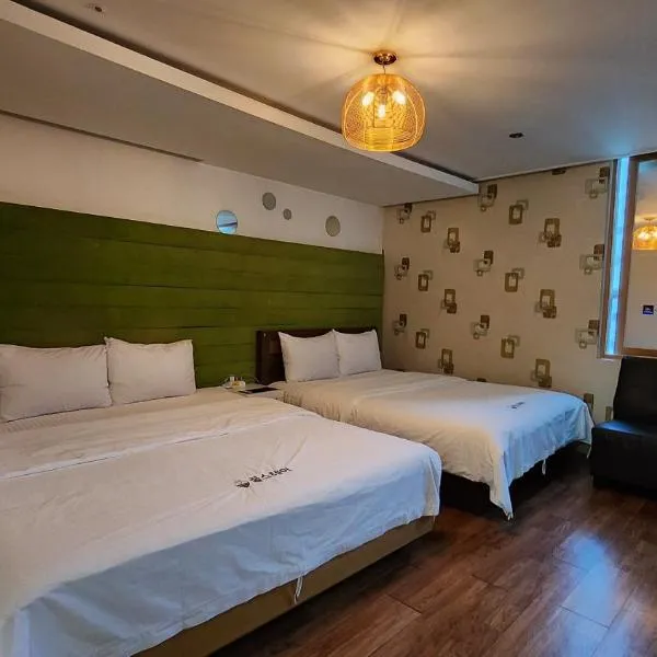 Gimhae Business Hotel K, hotel di Gimhae