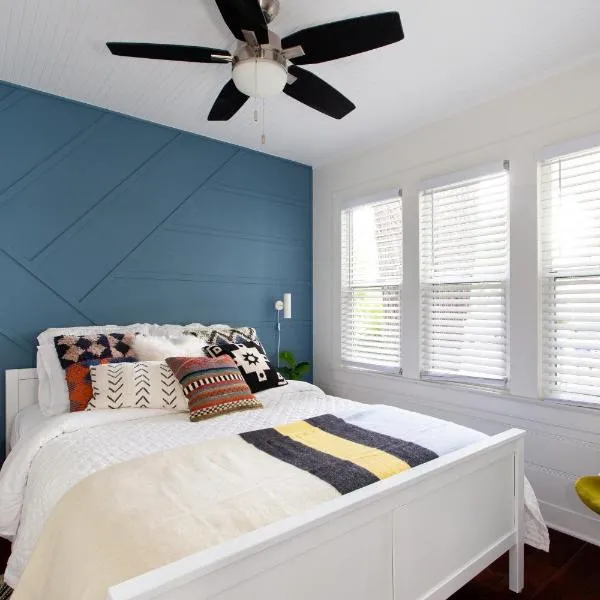 Stylish 2bed 2bath Culver Cottage with bicycles, hotel en Los Ángeles