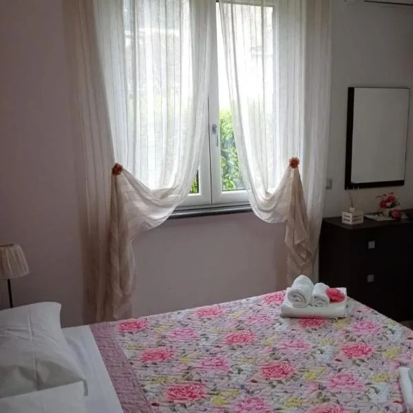 B&B Villa Rosa, hotel in SantʼAntonio Abate