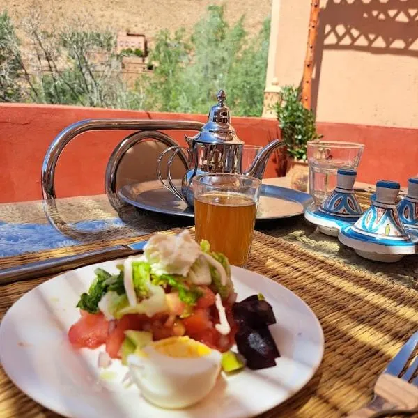 DAR DANI café restaurant, ξενοδοχείο σε Boumalne