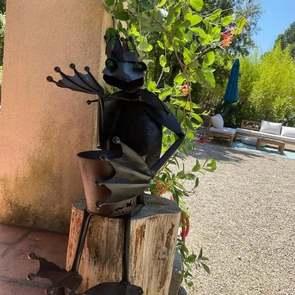 Villa Bleucassis, hotel v destinaci Taradeau