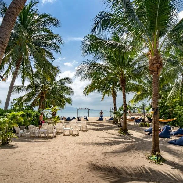 Echo Beach Hostel, hotel v destinaci Baan Tai