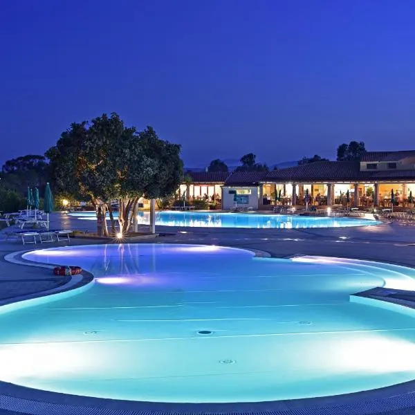 Hotel Cala Fiorita, hotel in Agrustos