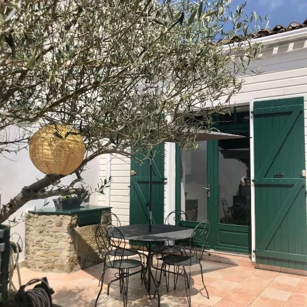 Maison de village au coeur de Talmont St Hilaire, hotel v destinácii Talmont