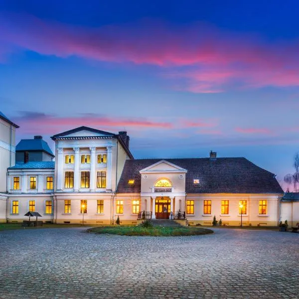Pałac Jabłonowo – hotel w Ujściu