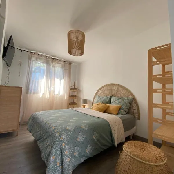 Le bungalov' ,une pause dans le sud sauvage, hotel in Petite Île
