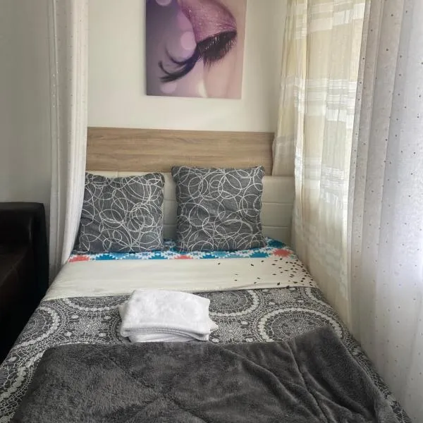 Résidence Zola, hotel v destinaci Villeurbanne