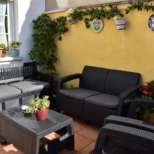 Casa Raichu - Pilgrim Guesthouse, hotel i Obanos