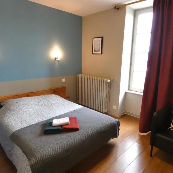 Gîte la loutière, hotel v destinaci Ouroux
