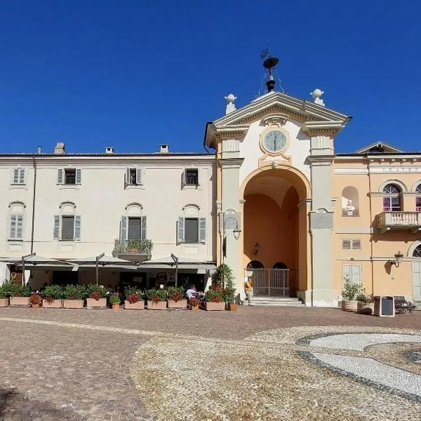 In pieno centro storico Ca Marì e Casa Elena, hotel v destinácii Moncalvo