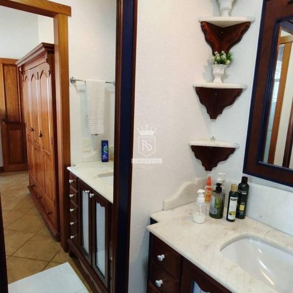A90 - Casa com piscina e linda vista - centro de Bombinhas - Foto 3