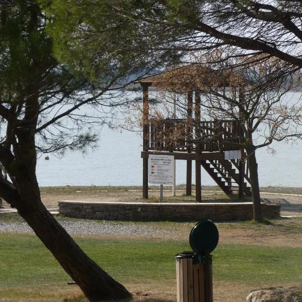 Cottage du Lac, hotel v destinaci Olonzac