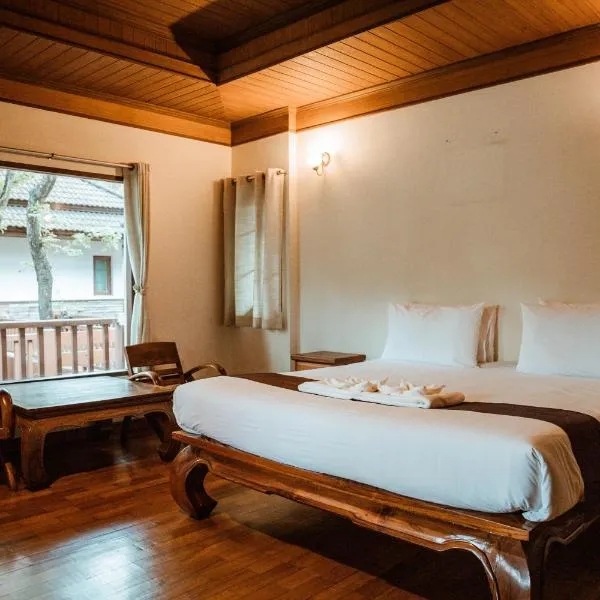 Tak Andaman Resort & Hotel, hotel v destinaci Tak