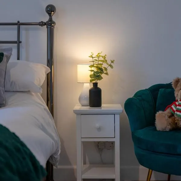 Kirkmoor Cottage - Cosy home central Clitheroe，克利夫羅的飯店