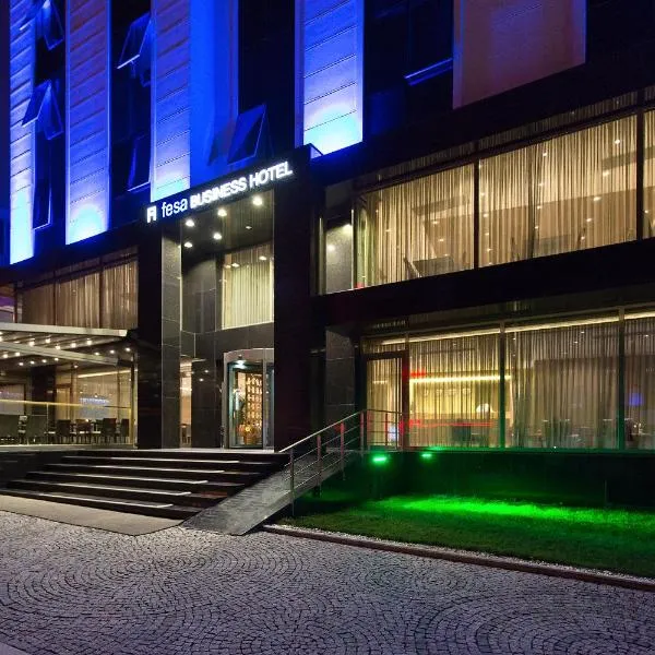 Fesa Business Hotel, hotel in Akoren