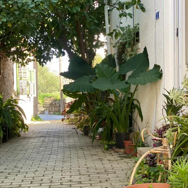 Grandmother's House, hotel in Mağusa