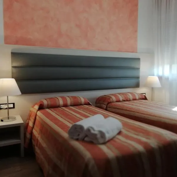 Hotel Kristall, hotell i San Donà di Piave