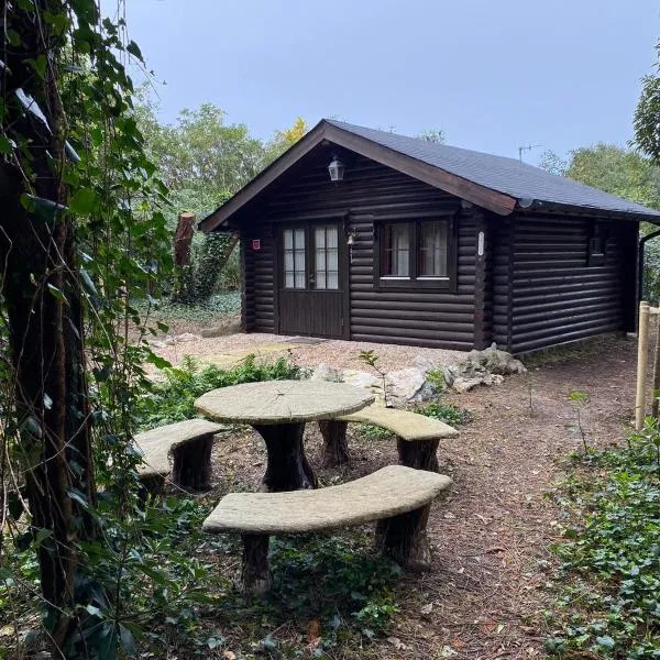 Cabaña de ensueño en el bosque y junto al mar, готель у місті Miengo