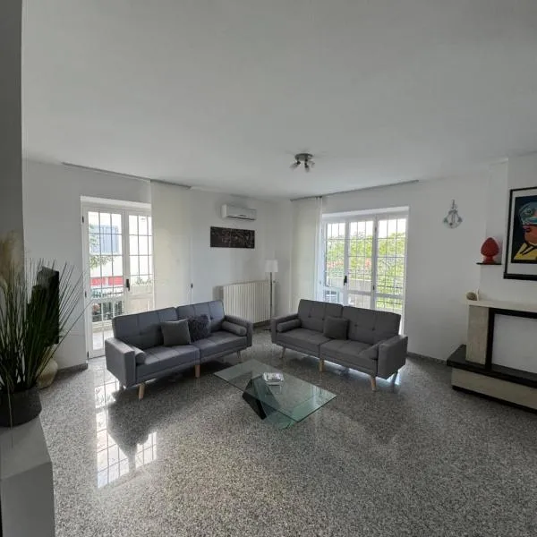 Brezza Di Mare Apartment, hotel en Petacciato