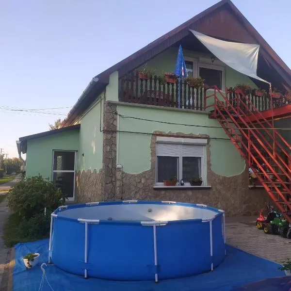 Etus Vendéghaz 2, hotel en Balatonfenyves