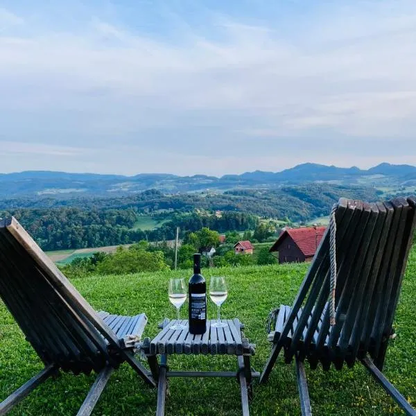 Morning coffee w a view :), hótel í Podčetrtek