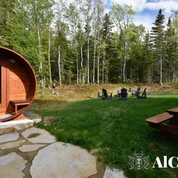 B-Évasion Chalet avec spa sauna, hotel in Petite-Rivière-Saint-François