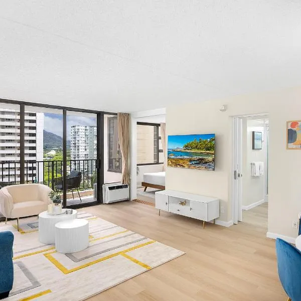 Newly Renovated ,1 Block to Waikiki Beach, Free Parking, hotell i Honolulu
