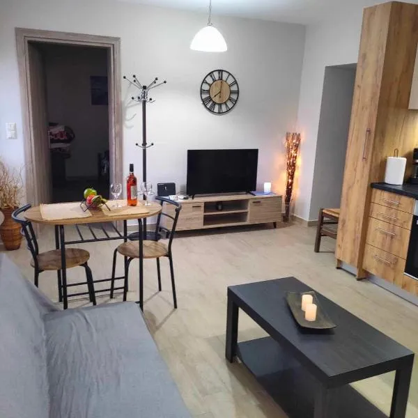 PANOS HOUSE、マクリのホテル