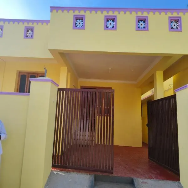 Arumugam Residency AC, hotel in Tiruchchendūr