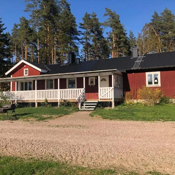 Hus i Väse, utanför Karlstad, hotel v destinaci Väse