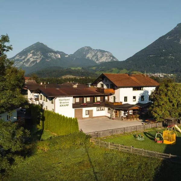 Gasthof Pension Knapp, hótel í Strass im Zillertal