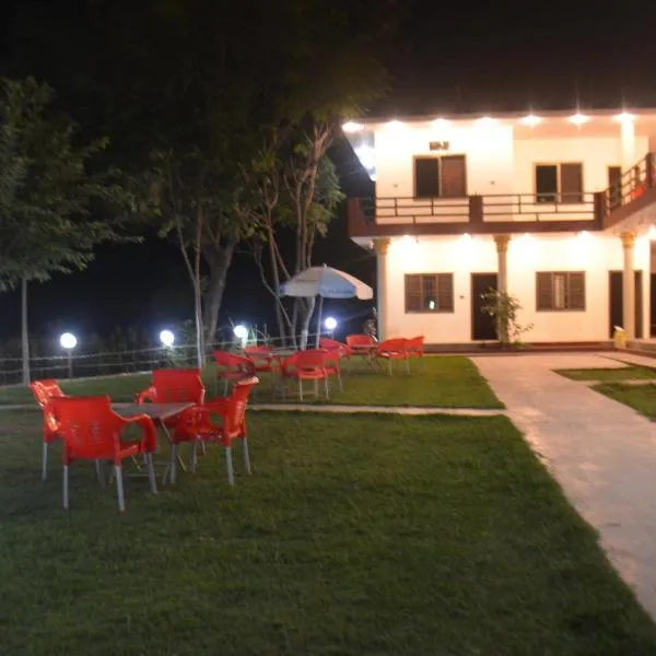 ๋ฌด์ํ๋ผ๋ฐ๋์ ์์นํ ํธํ
Galiyat Inn Hotel, Balakot by LMC