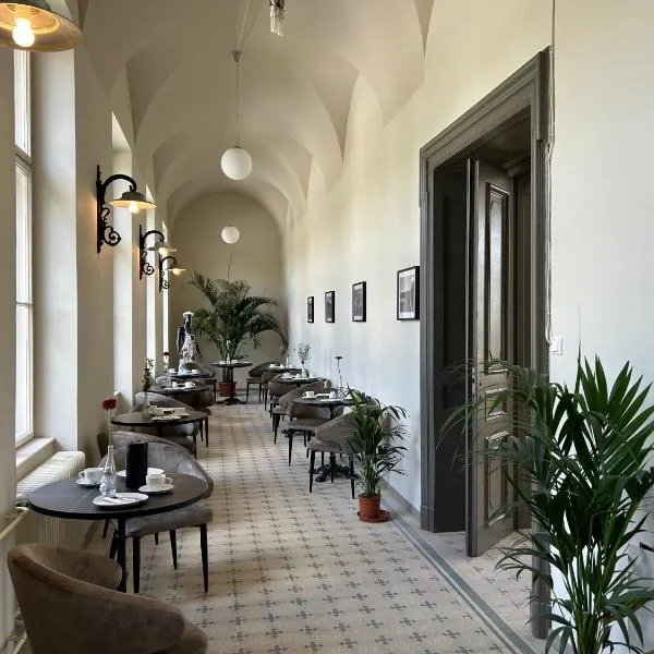 Pension l'Etage, hotel v destinaci Melk