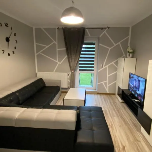 APARTAMENTY CIUKAJ, hotel em Paczków