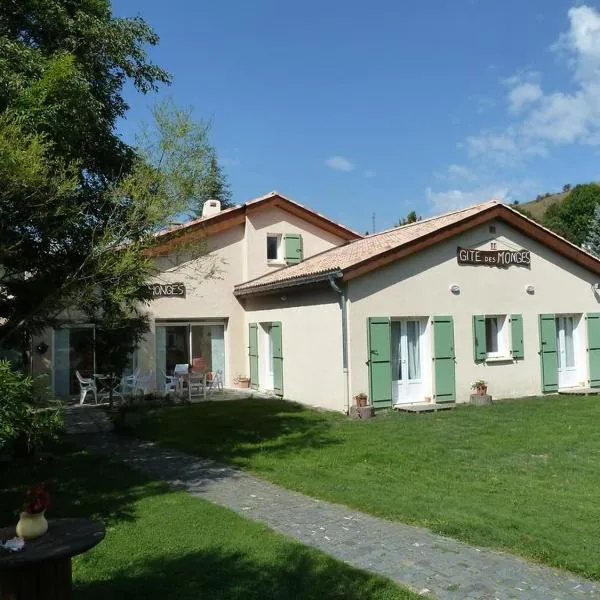 Gite des Monges, hotel v destinaci Authon