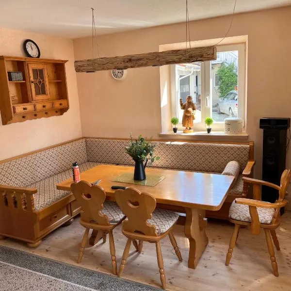 Oberbayern Lengenfeld 2 Wohnungen a 4 Schlafzimmer Neu umgebaut, hotel en Pürgen