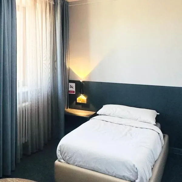 Destiny Hotel, hotel a Harhorin