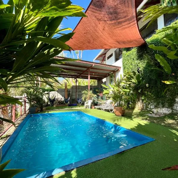 Villas Jacquelina, hotel v destinaci Quepos