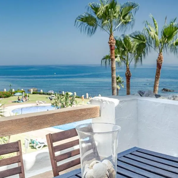 PL- Beachfront seaview and frontline beach, hotel in Mijas Costa