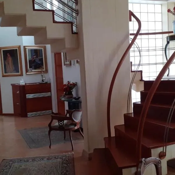 Luxury Palace Di Bitonto, hotel in Bitonto