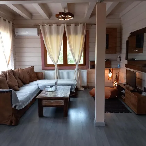 WOODEN HOUSE, hotell sihtkohas Preveza