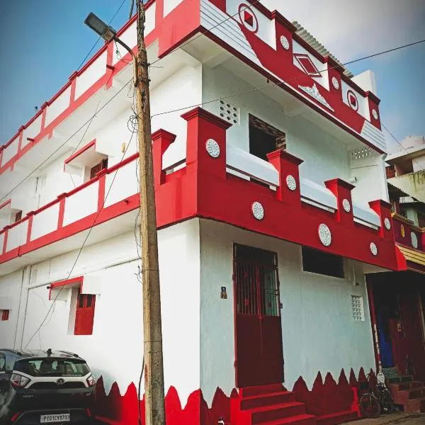 John Beach House, hotel in Puducherry