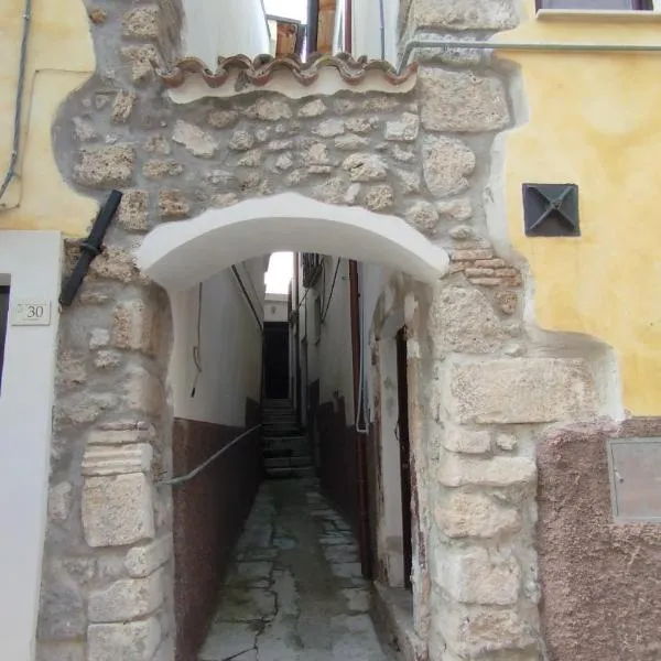 B&B La Casa D Ju Nan, hotel v destinaci Bussi sul Tirino