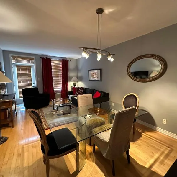 ApartHotelMontreal by Les Terrasses Saint Urbain 2225I2, hotel em Montreal