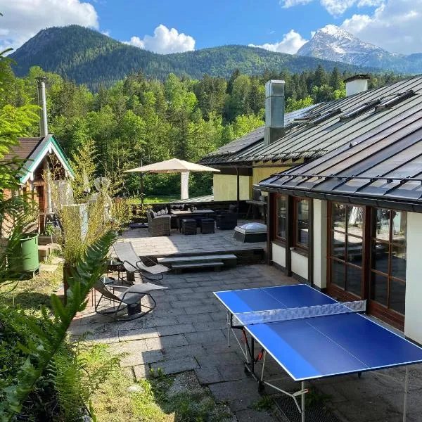 C4S COME4STAY - Alpenblick Watzmann-Kehlstein - TOP Lage im Berchtesgadener Land I bis zu 10 Personen I große Terrasse mit Blick auf die Berge I Smart TV I Billiard I WLAN I kostenloser Parkplatz, hotel v destinaci Bischofswiesen