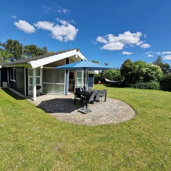 Holiday house by a fantastic beach and free WiFi, hotel v destinaci Slagelse