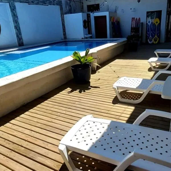 MAYAN SURF HOTEL, hotel v destinaci El Paredón Buena Vista