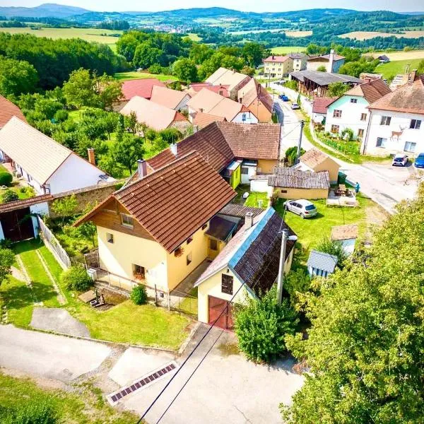 Ubytovaní Slunce & Seno, hotel v destinaci Hoštice