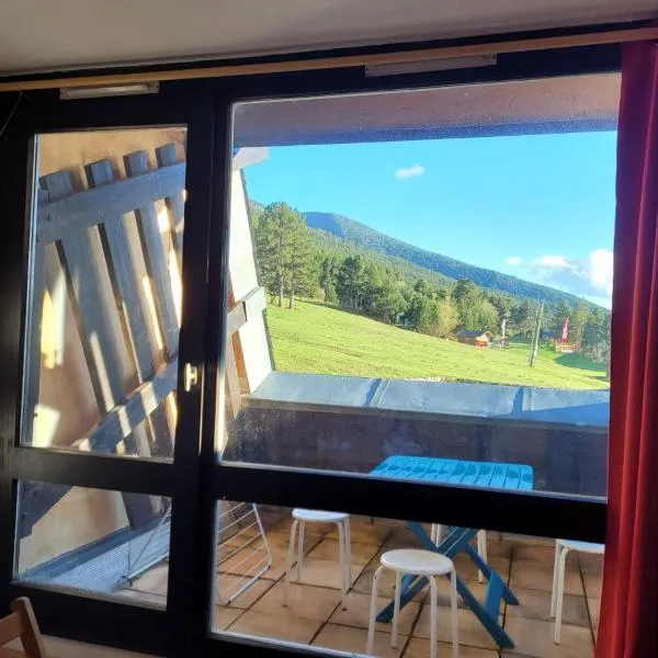 Découverte de la vallée d'Eyne et des bains de Llo, hotel in Eyne